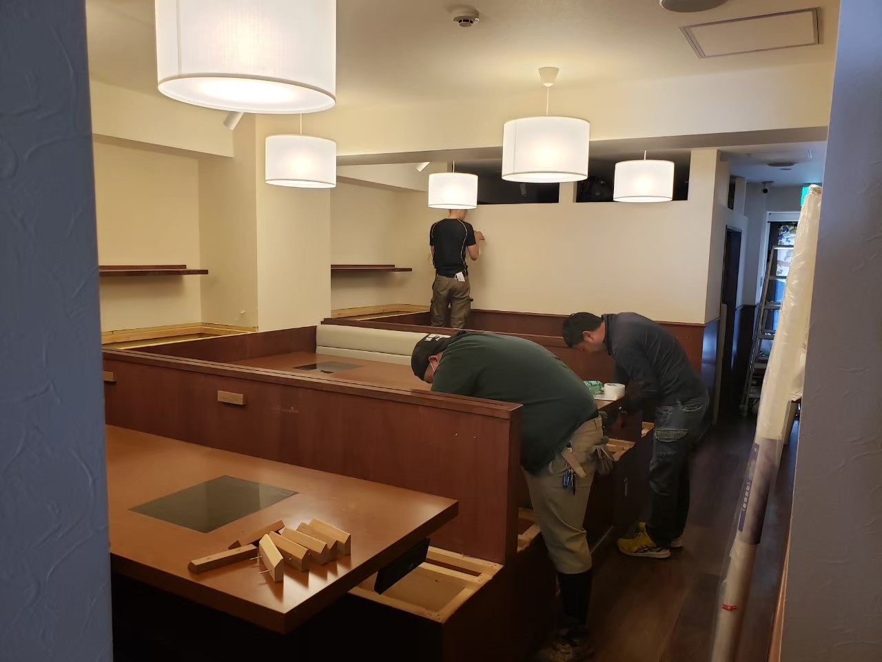 台東区飲食店内装工事 東京都で内装工事や店舗工事なら江戸川区の株式会社丸清内装 新規スタッフ募集中