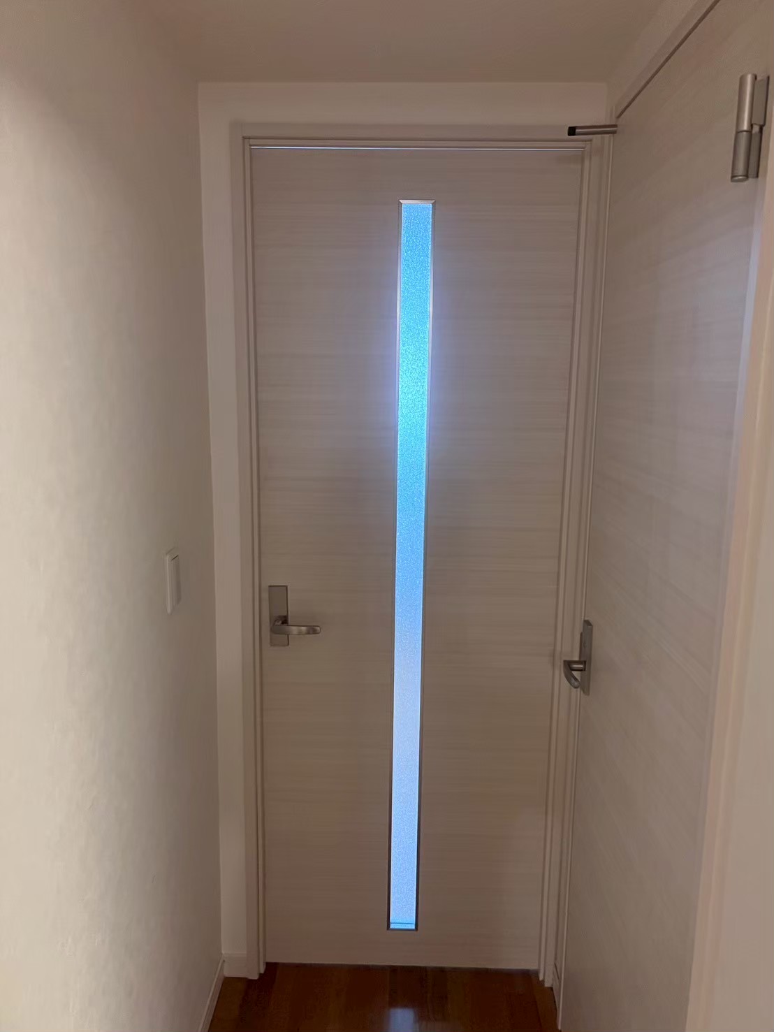 江東区オフィス内クロス貼り替え工事